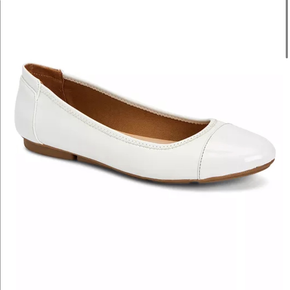 Never Worn Alfani Step Flex White Flats- Size 7